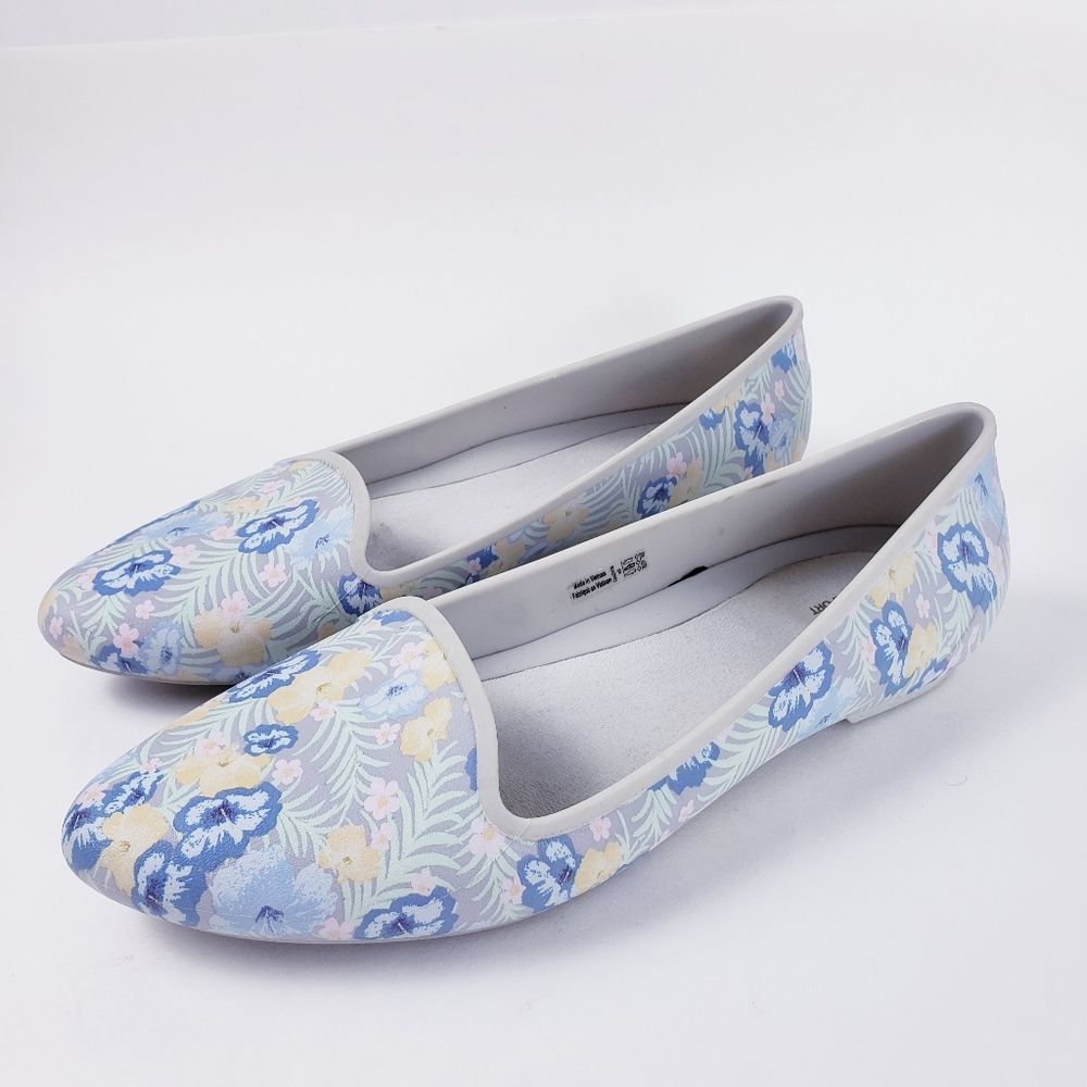 Crocs  Tropical Hibiscus Flower Pointed Toe Flats